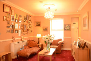 Uppercross House Hotel - Lounge