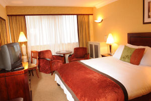 ballsbridgecourt-bedroom
