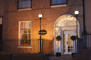 Castle Hotel Dublin - Hotel Exterior