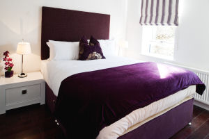 Forty Four Main Street - Double bed