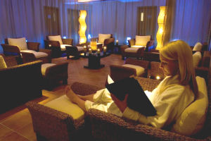 Rochestown Lodge - Relax - hhs03131