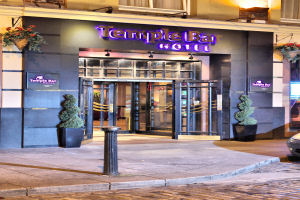 Temple Bar Hotel - Entrance