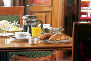 o callaghan mont clar breqakfast  hhs03783