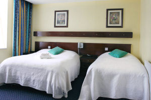Ashley Hotel - Double and Single room