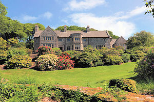 Ard Na Sidhe Hotel garden and house