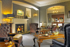 Randles Court - bar - hhs03866