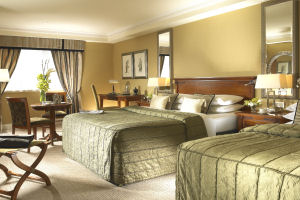 The International Hotel Killarney Twin room