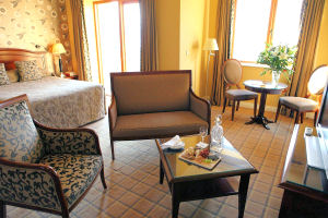Deluxe Lakeside room