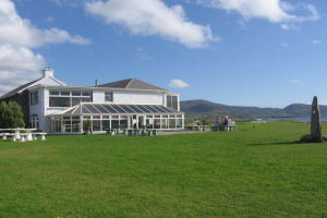 Smugglers Inn - exterior