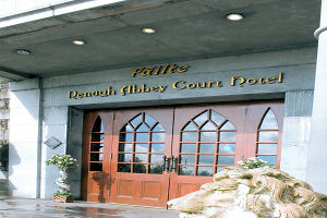 abbey court hotel front door hhs04028