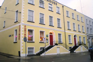 portree-exterior