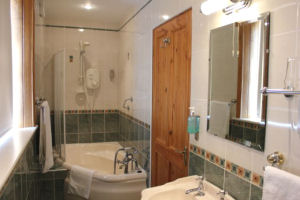 Cullinans Guesthouse - Bathroom