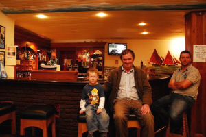 Alcock and Brown Hotel - Bar