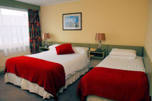 Alcock and Brown Hotel - Double and Single room