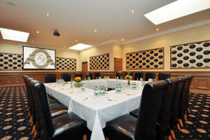 Flannerys-Hotel---BelmontSuite0