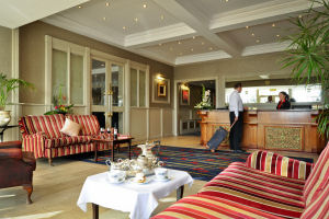 Flannerys-Hotel---Reception