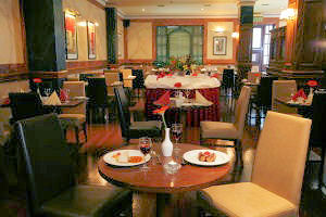 Victoria Hotel - Restaurant