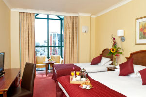 Victoria Towers Hotel - Room - HHS03898