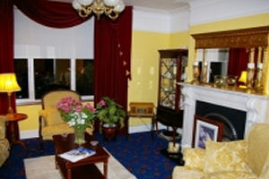 Cashel Lodge-Sitting