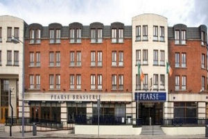 The Pearse Hotel - Hotel front