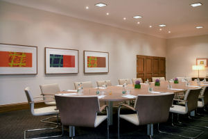 Lansdowne Suite Meeting Room