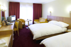 Bewleys Ballsbridge - bedroom - hhs04113