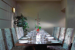 Forster Court Hotel - Restaurant image 4