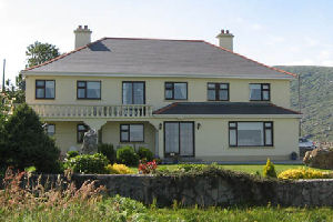 Hillside House - Exterior
