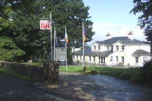 Glenhill - exterior - ics0w856