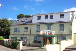Russells - Exterior