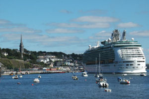 Waters Edge Hotel - Cruise ship image 1