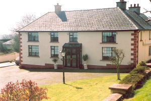 Glendale Farmhouse - exterior