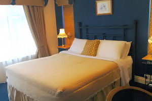 Kingfisher Lodge - bedroom - gas07865