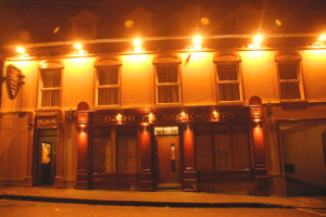 Barr na Sraide - Front