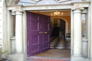 Harveys Guesthouse - doorway - gas07167