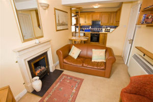 Sweeney1bed-living