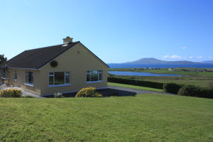 Bunlough Strand Hotel - Exterior