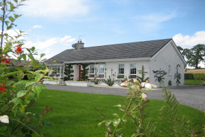 Exterior of Bramble Cottage