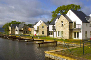 Lakeside Close - New Exterior 