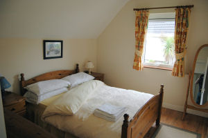 6 Dun na Mara - Double room 