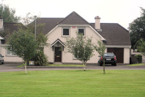 6 Dun na Mara - View of Front