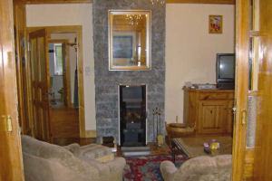 hillviewlodge-living