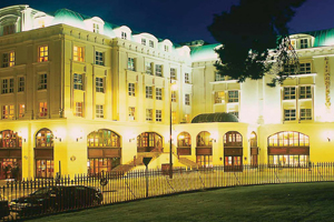Killarney Plaza @ Night