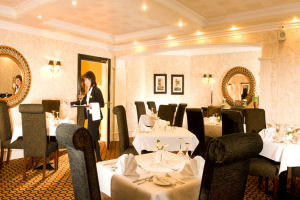 Victoria House Hotel - Dining room