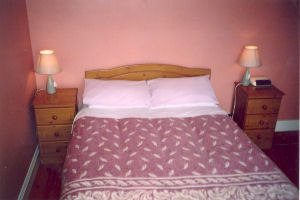 Killarney House - Bedroom1