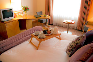 ballykisteen hotel bedroom shot 