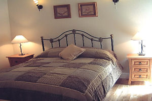 thestables-bedroom