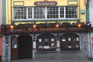 Failte Hotel Exterior