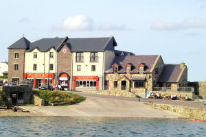pierheadhtl-exterior