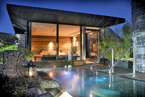 pool nightime 